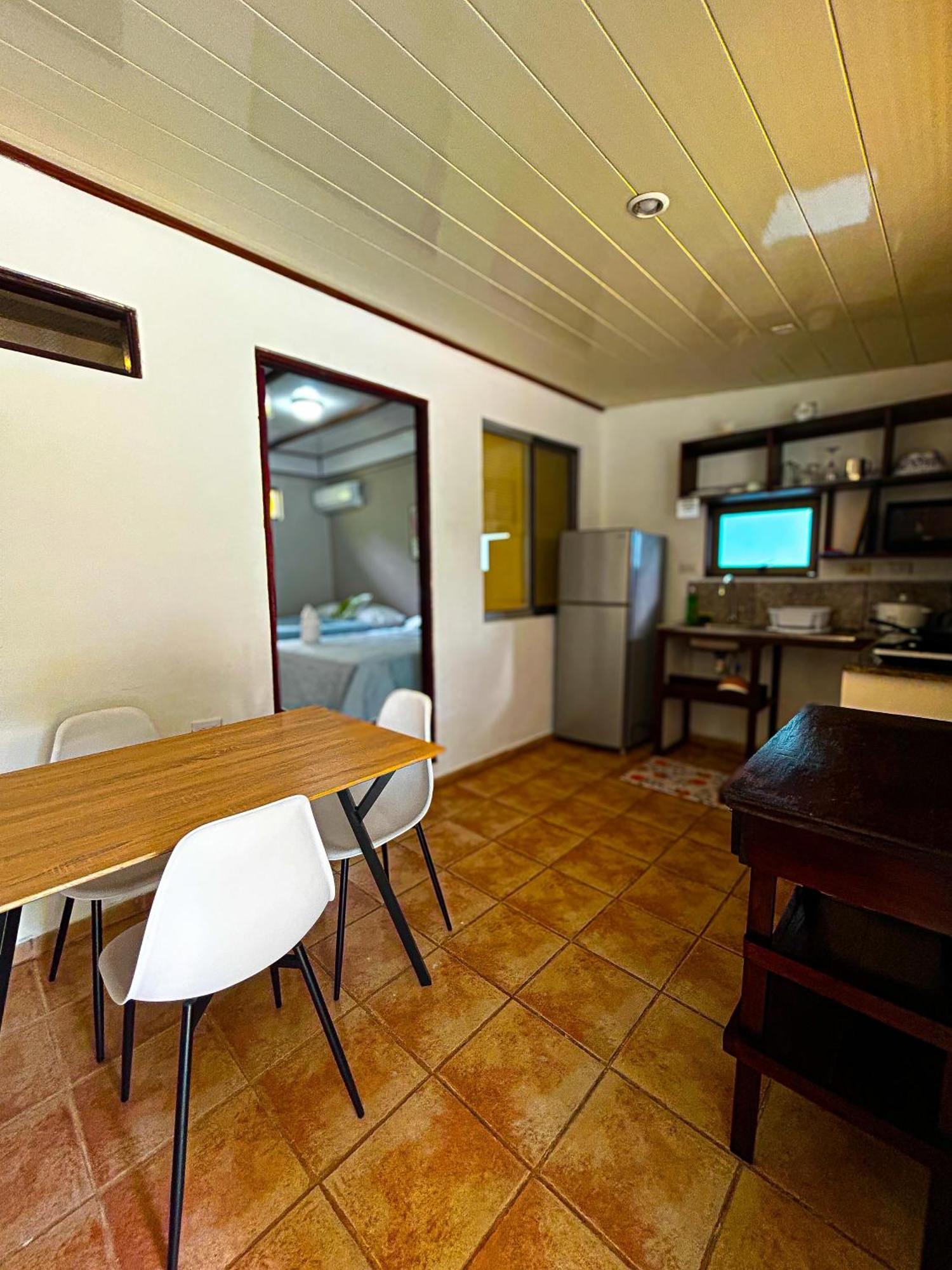 Cabinas Ole Caribe Puerto Viejo de Talamanca ภายนอก รูปภาพ
